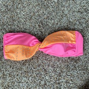 Strapless Victoria’s Secret bikini top